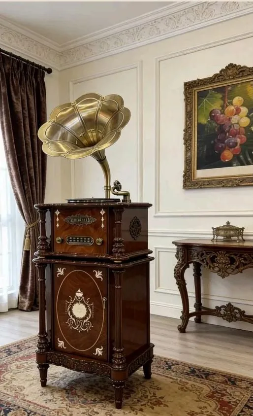 oldvox C-306 shellcraft floor gramophone in walnut with shell inlay